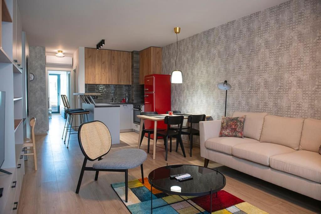 New York: A Spacious Modern Apartment With Parking Sofia Exterior photo